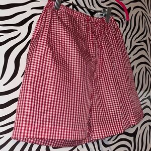 Red gingham shorts♥️